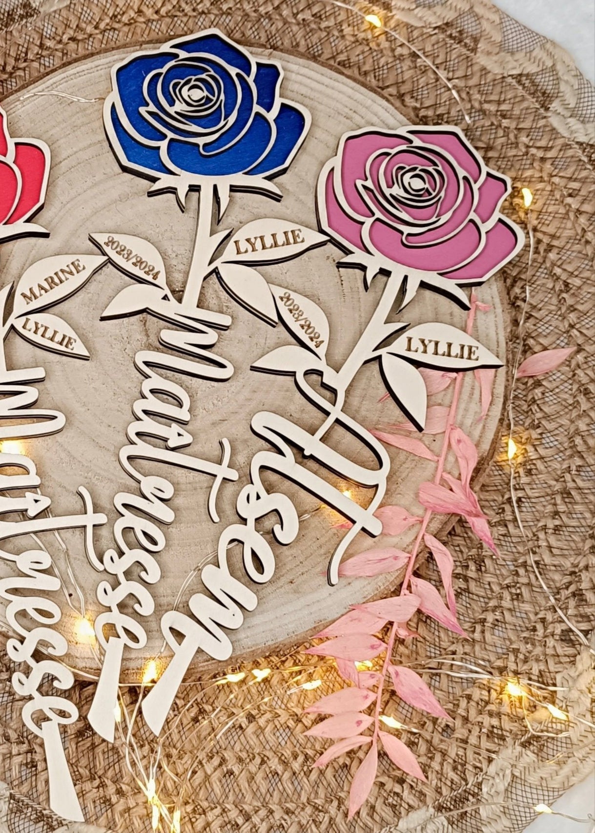 Rose en bois "Astem"
