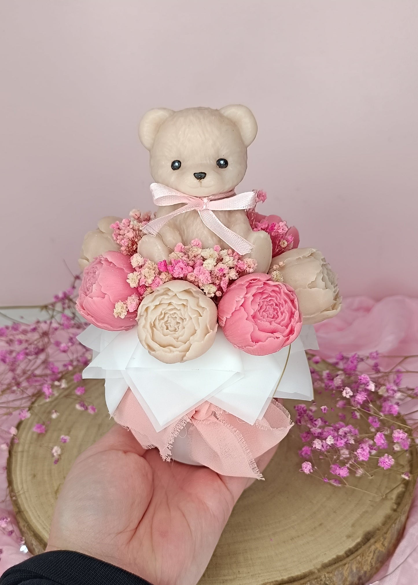 Bouquet parfumé "ourson & ses pivoines" - parfum au choix