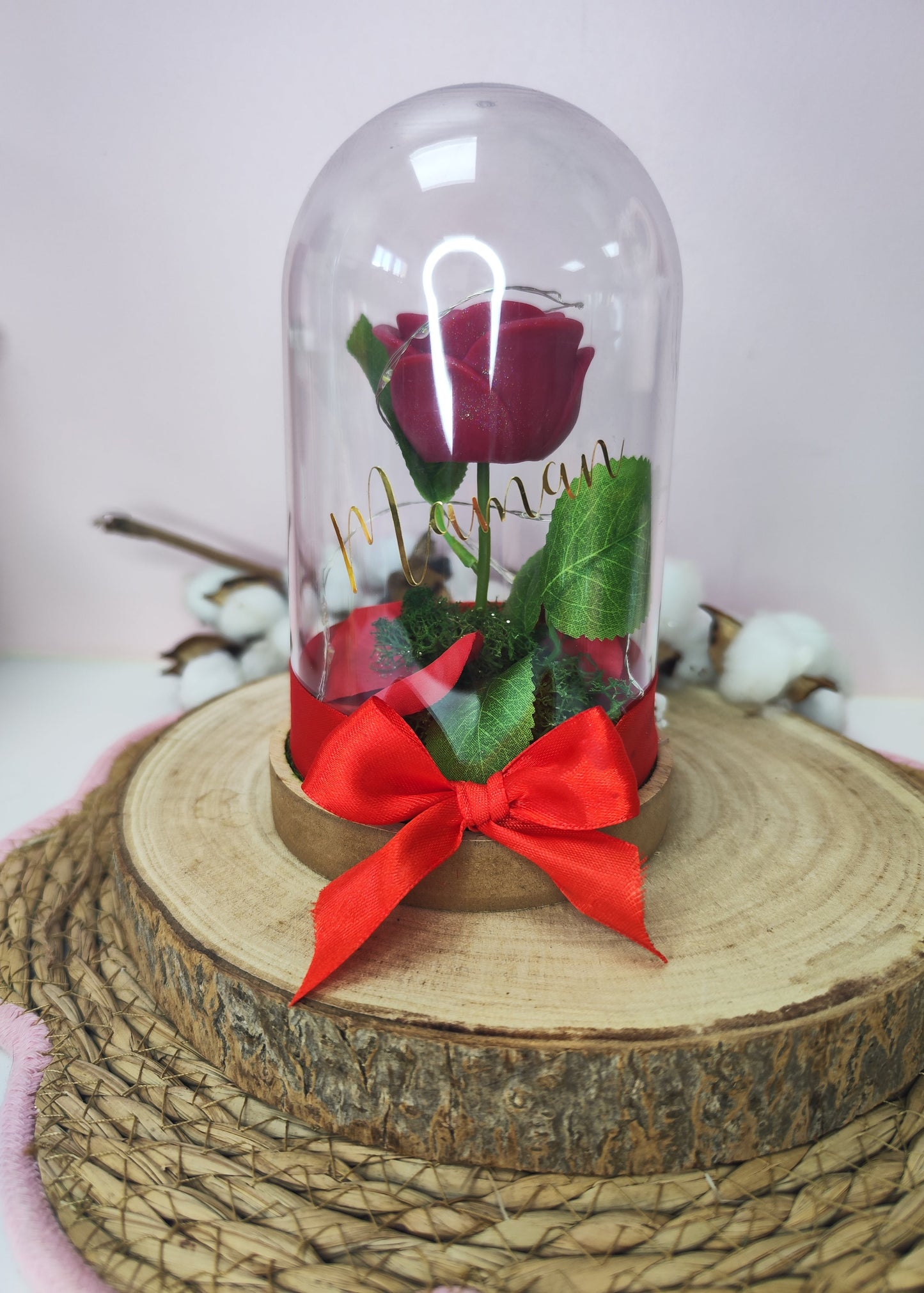 Rose éternelle sous cloche