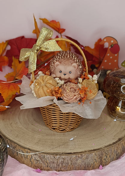 Bouquet parfumé "panier d'automnal & son hérisson " - parfum fruits des bois